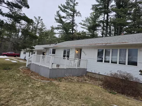6322 Wisconsin St, Vesper, WI 54489