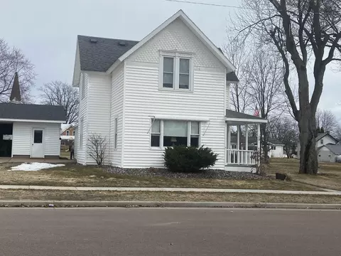 154 S 3rd St, Dorchester, WI 54425