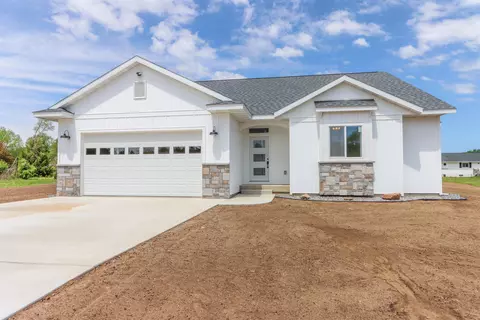 1030 Michele Ct, Port Edwards, WI 54469