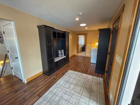 Entry Way - n2463 Pit Road, Merrill, WI 54452 photo 2 of 3