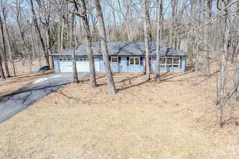 2268 Circle Dr, Wausau, WI 54401