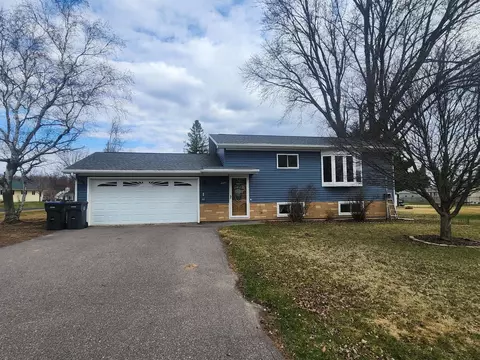 225 W 28th St, Marshfield, WI 54449
