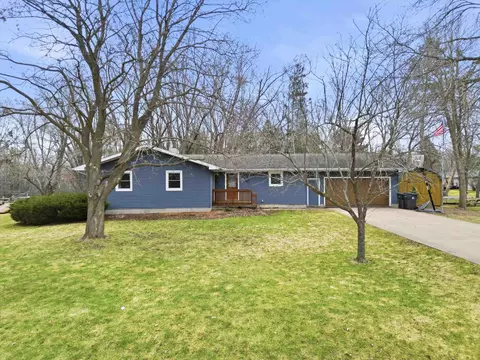411 N Auburn Ave, Marshfield, WI 54449