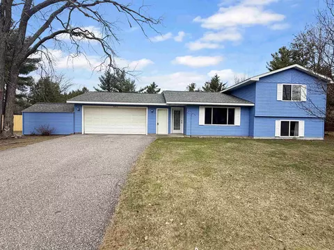6811 Arbor Haven Ln, Wisconsin Rapids, WI 54494