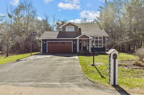 1350 Crimson Ct, Plover, WI 54467