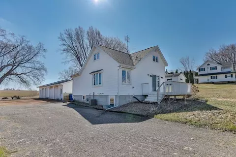 912 Allen St, Athens, WI 54411