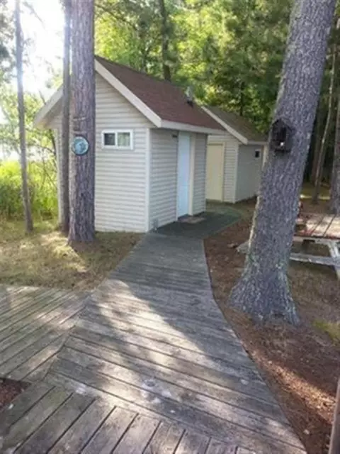 Exterior - 100 Chicago Is, Tomahawk, WI 54487 photo 2 of 2