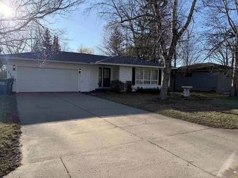 1100 Urban St, Rothschild, WI 54474