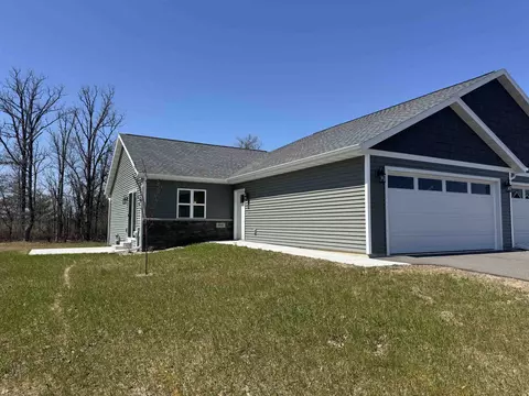 990 Morning Star Ln, Plover, WI 54467
