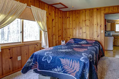 Bedroom - 2138 Sunset Dr, Tomahawk, WI 54487 photo 2 of 5