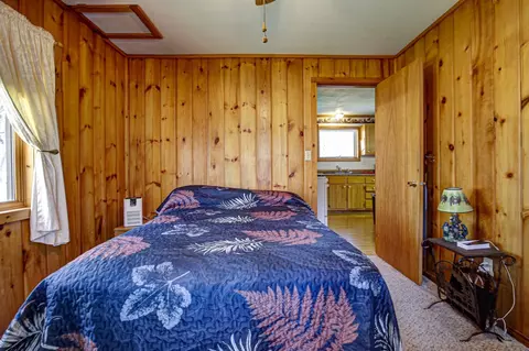 Bedroom - 2138 Sunset Dr, Tomahawk, WI 54487 photo 3 of 5