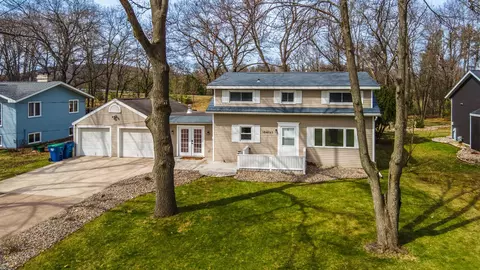 154137 Paramount Dr, Wausau, WI 54401
