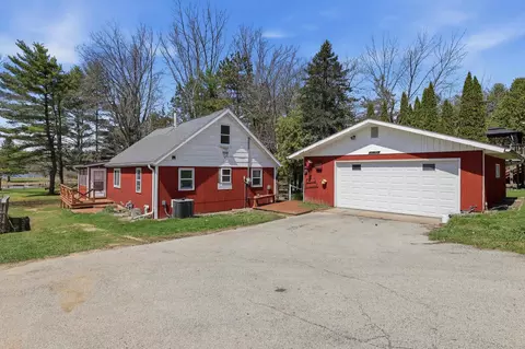 Exterior - 215 Birch Dr, Iola, WI 54945 photo 2 of 14