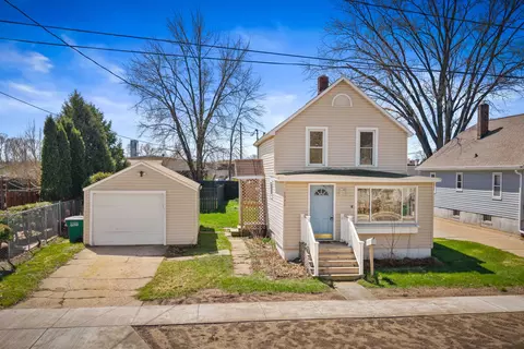 1021 Mckinley St, Wisconsin Rapids, WI 54495