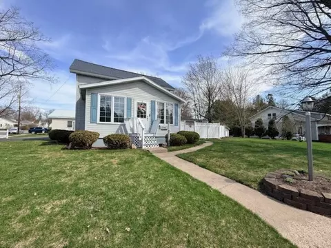 311 Pier St, Merrill, WI 54452