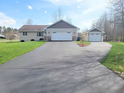 1958 Austin Ln, Kronenwetter, WI 54455