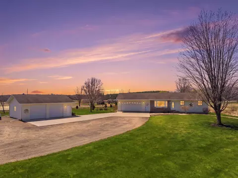 8917 S Washington Ave, Marshfield, WI 54449