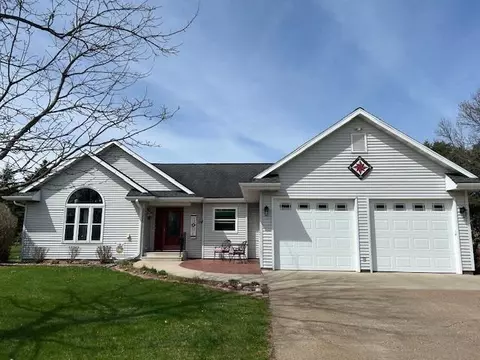 2055 Ronald St, Kronenwetter, WI 54455