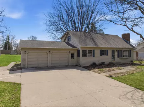 810 W Laird St, Marshfield, WI 54449