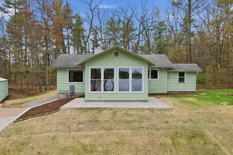 e1875 Doede Road, Iola, WI 54945