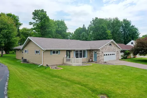 634 N Shattuck St, Medford, WI 54451