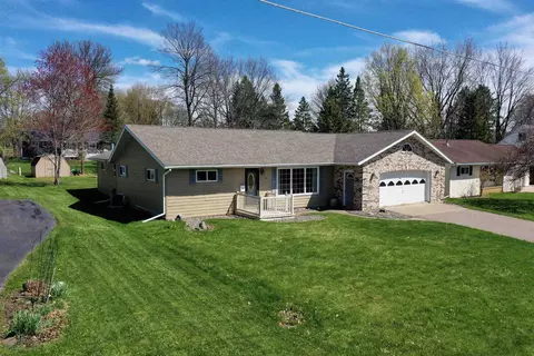 634 N Shattuck St, Medford, WI 54451