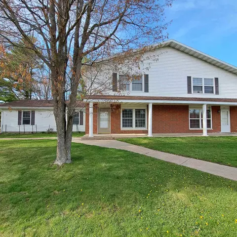 502 Johns Dr # B, Stevens Point, WI 54481