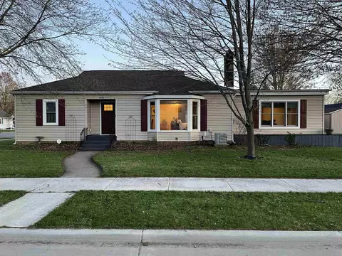 1440 Oak St, Wisconsin Rapids, WI 54494