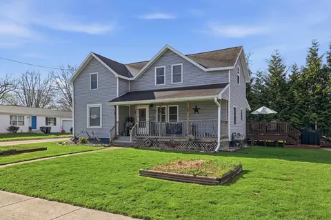 334 Robbins St, Seymour, WI 54165