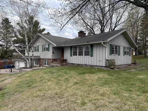 1215 Spruce St, Wausau, WI 54401