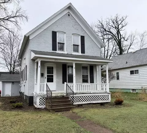 413 N Peach Ave, Marshfield, WI 54449