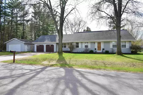 548 Janick Cir W, Stevens Point, WI 54481