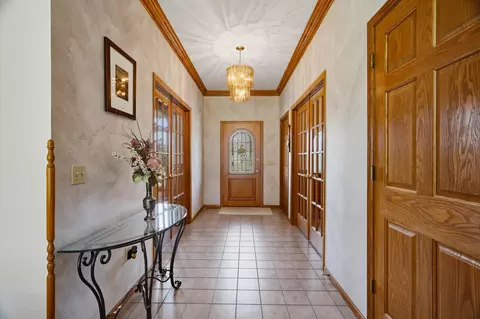 Entry Way - 112201 Marsh Rd, Marshfield, WI 54449 photo 1 of 2