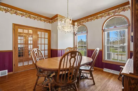 Dining - 112201 Marsh Rd, Marshfield, WI 54449 photo 2 of 2