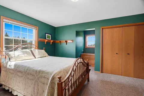 Bedroom - 112201 Marsh Rd, Marshfield, WI 54449 photo 5 of 7