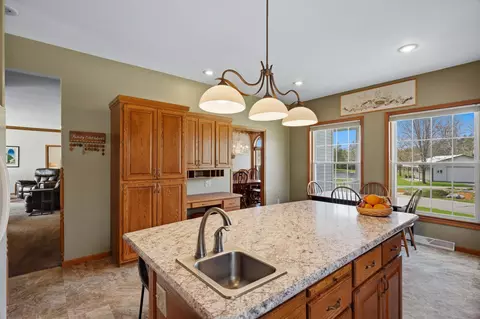 Kitchen - 112201 Marsh Rd, Marshfield, WI 54449 photo 3 of 5