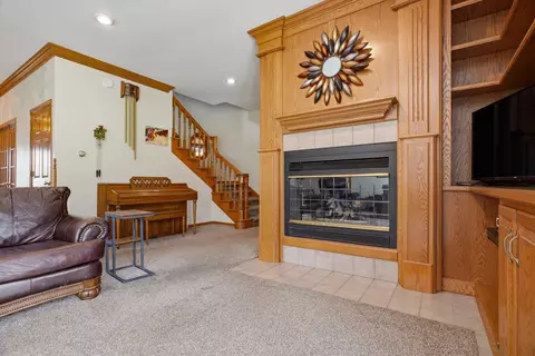 Living - 112201 Marsh Rd, Marshfield, WI 54449 photo 3 of 5