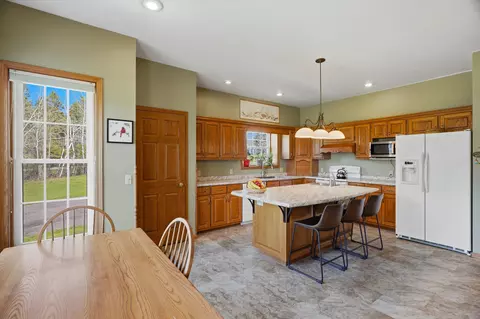 Kitchen - 112201 Marsh Rd, Marshfield, WI 54449 photo 2 of 5