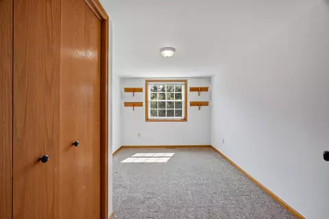 Bedroom - 112201 Marsh Rd, Marshfield, WI 54449 photo 7 of 7