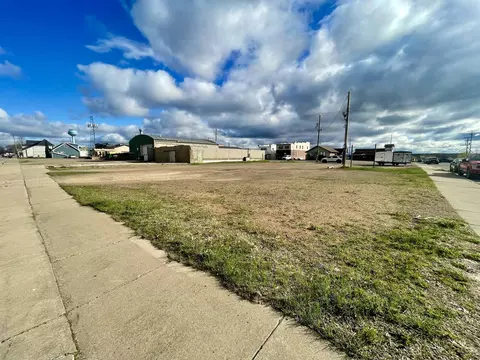 195 Avon Ave, Phillips, WI 54555