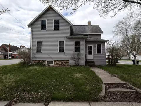213530 Legion St, Stratford, WI 54484