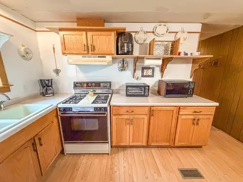 Kitchen - n14054 Linden Avenue, Fifield, WI 54524 photo 6 of 7