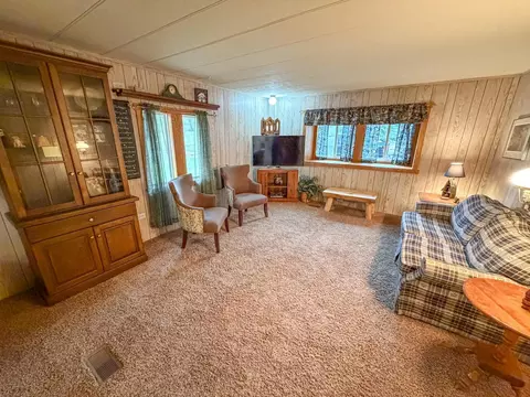 Living - n14054 Linden Avenue, Fifield, WI 54524 photo 4 of 5