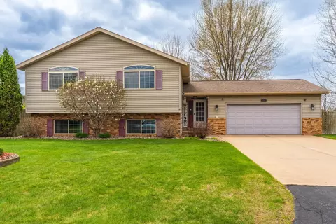 9932 Sandhill Dr, Weston, WI 54476