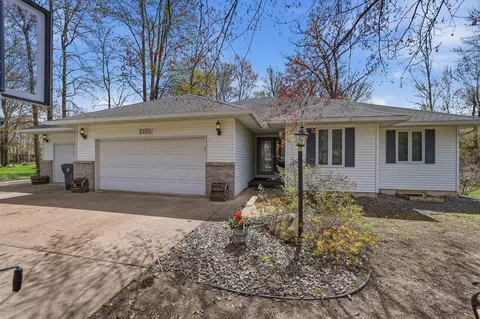 2151 W Breezewood, Plover, WI 54467