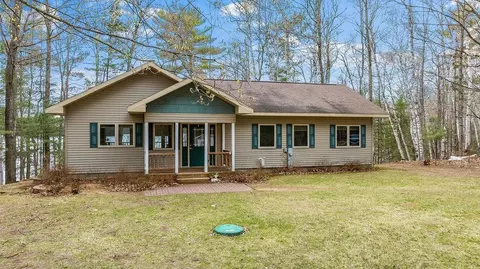 7265 Arbutus Dr, Eagle River, WI 54521