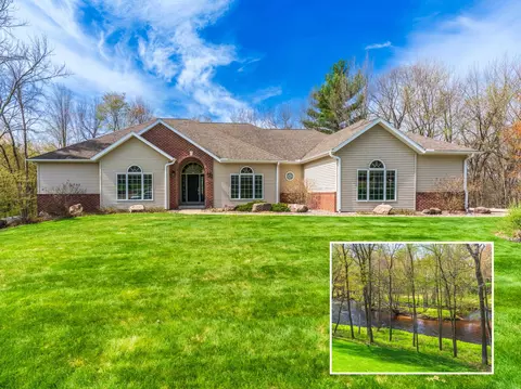 5911 River Pines Ct, Weston, WI 54476