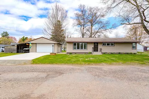 903 6th St, Mosinee, WI 54455