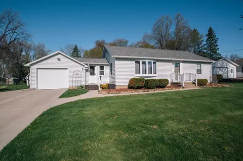 206 S State Ave, Marshfield, WI 54449