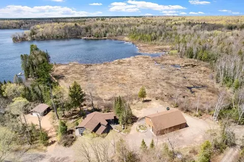8846 Johnson Point Ln, Land O' Lakes, WI 54540